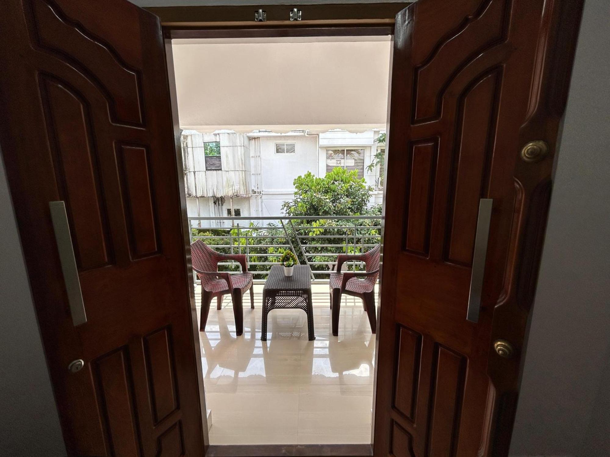 Puzhayoram Homestay Thrissur エクステリア 写真
